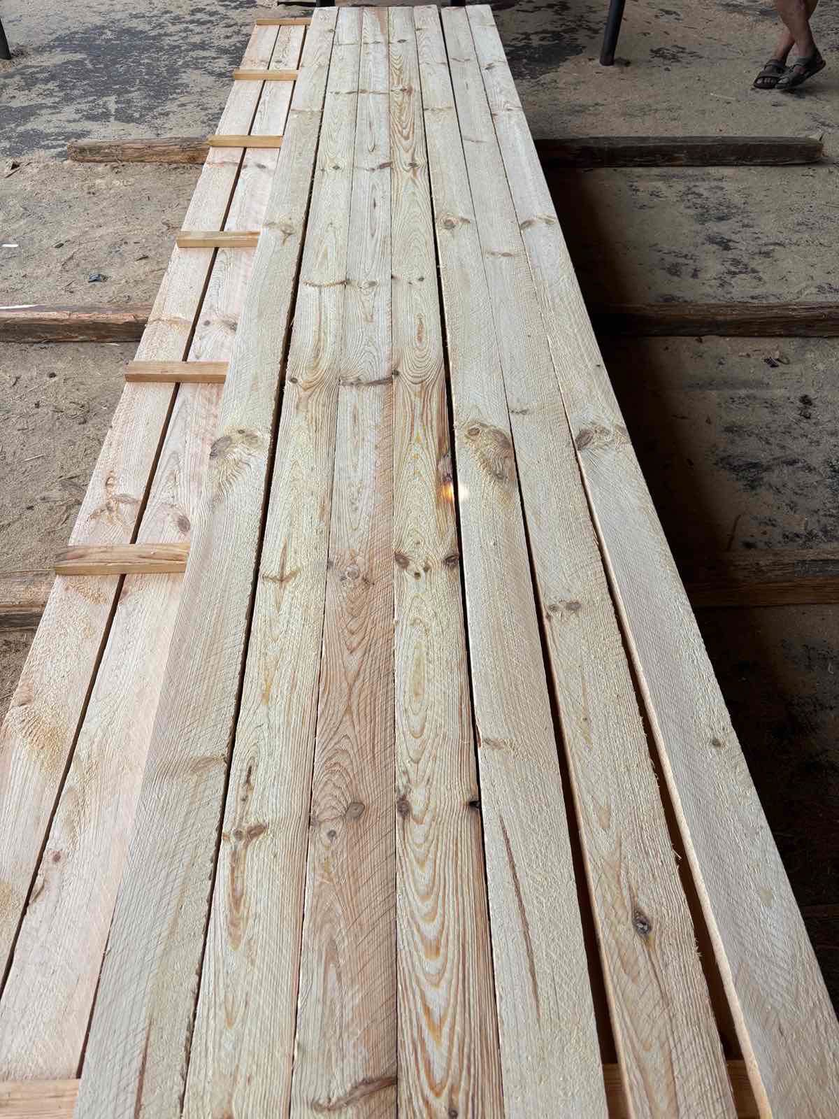 Брус обрізний цільний, сосна, клас якості B за ДСТУ EN 1927-2:2019, 100X100X4000 мм